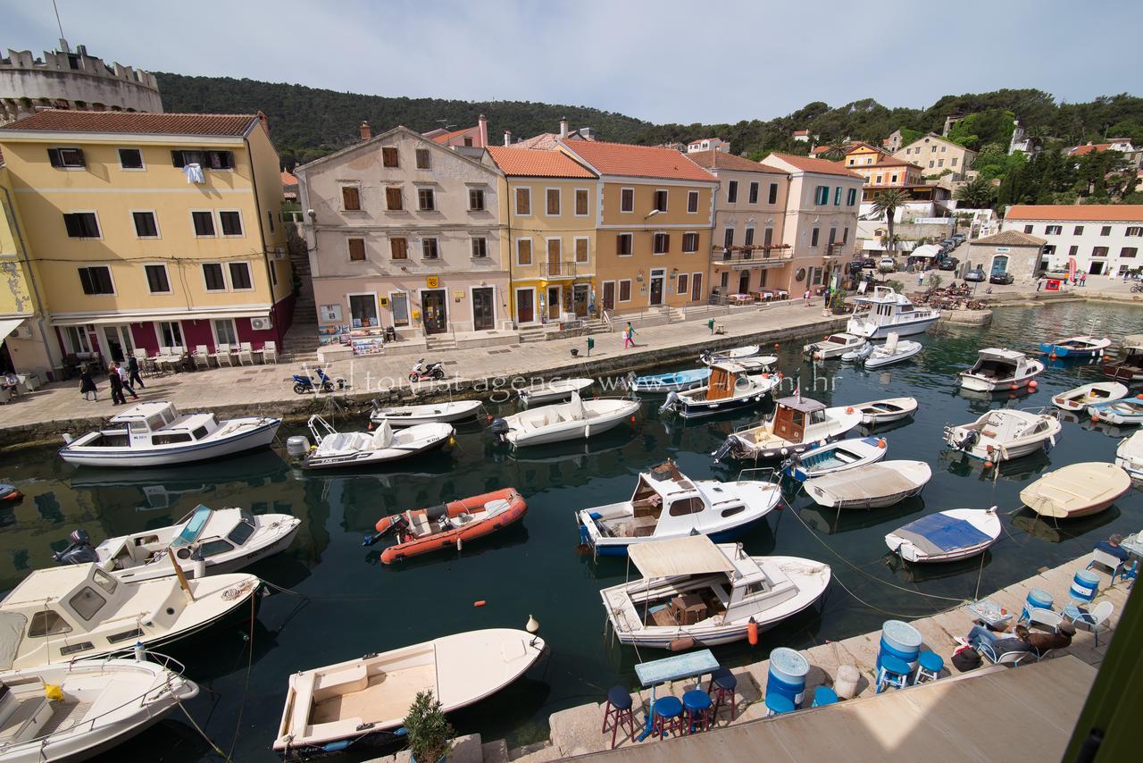 Bed&Breakfast Saturn Veli Lošinj Buitenkant foto