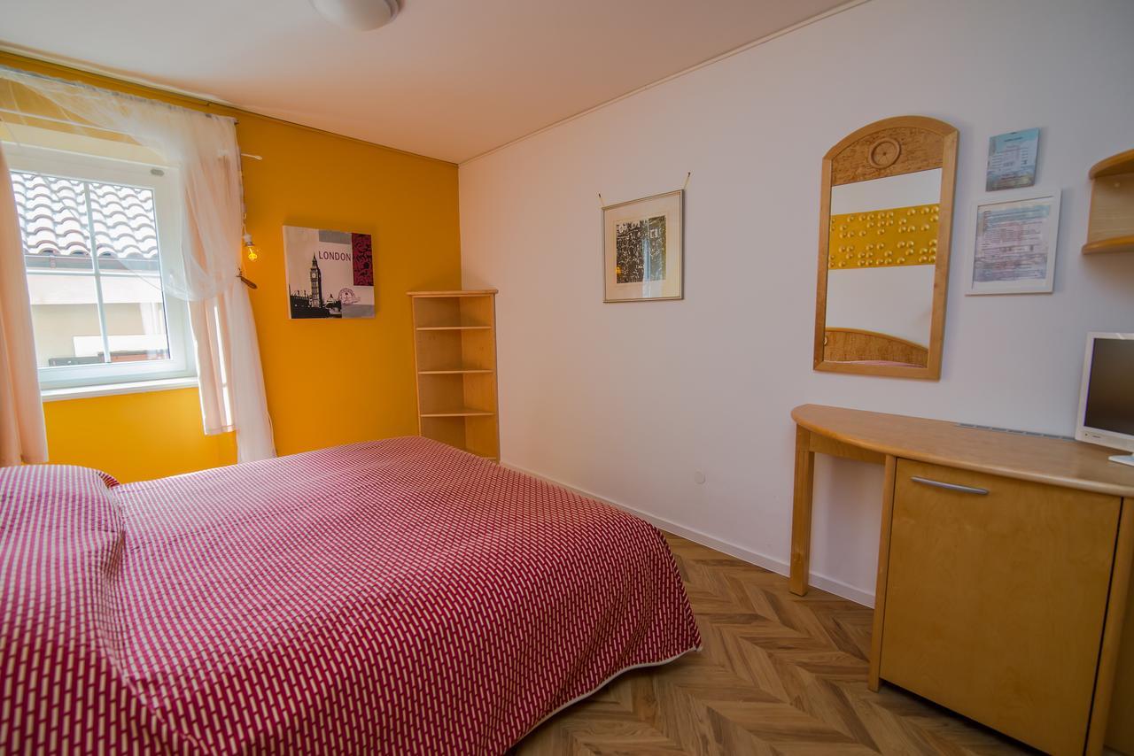 Bed&Breakfast Saturn Veli Lošinj Buitenkant foto